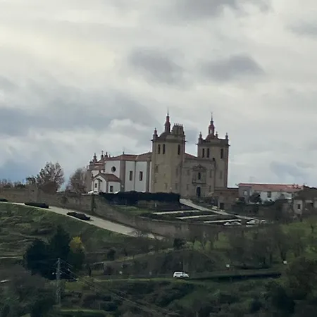 Casas Do Abo Fredo * Sendim (Braganca)