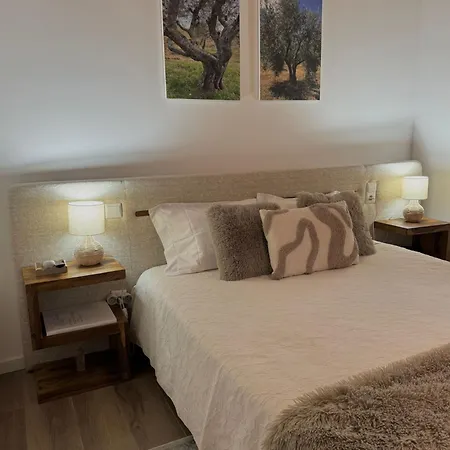 Casas Do Abo Fredo Sendim (Braganca)